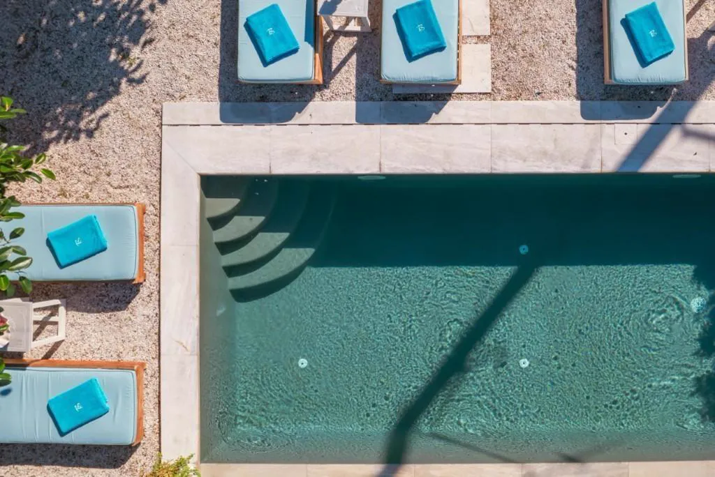 Belvedere lap pool