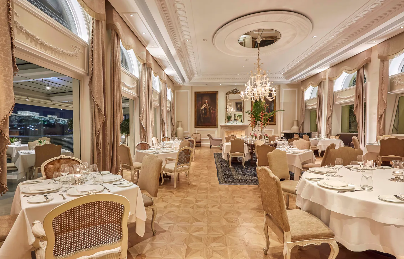 King George interior