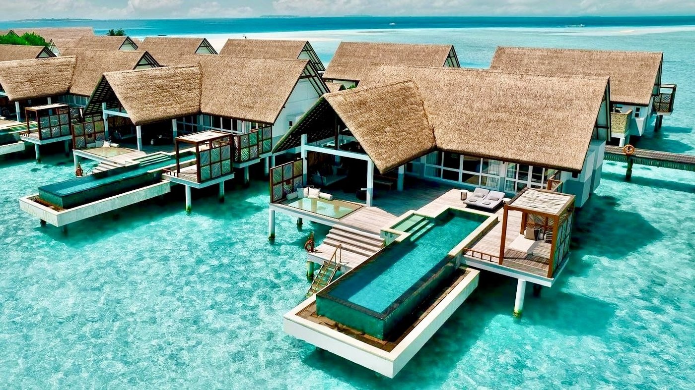 Four Seasons Resort Maldives at Landaa Giraavaru
