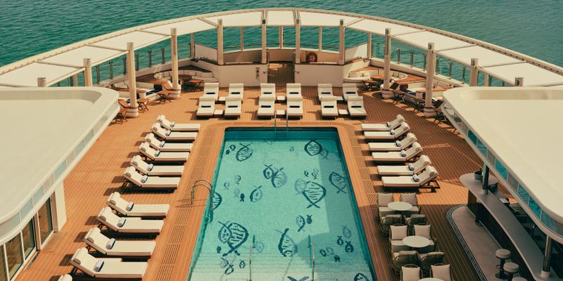 Four Seasons Yacht